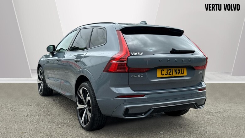 Volvo Xc60 2.0 B5P R DESIGN 5dr AWD Geartronic Petrol Estate